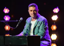 Cornel Ilie, în doliu! Solistul de la Vunk trece prin momente dificile