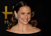 Jennifer Garner s-a întors la o veche iubire. Cum a fost surprinsă actrița