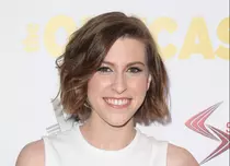 Fericire maximă pentru Eden Sher, Sue Heck din „Familia Heck”. Actrița a dat vestea cea mare!