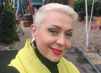 Monica Anghel, o mamă fericită: „Mă simt foarte tânără”. Vedeta a împlinit 50 de ani pe 1 iunie
