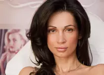 Nicoleta Luciu șochează în mediul online. Cum arată vedeta după intervențiile estetice