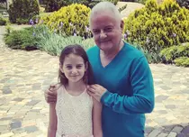 Irina Columbeanu a terminat clasa a VIII-a în America. Ce ținută a purtat la absolvire. VIDEO