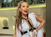 Rețeta Annei Lesko pentru un cozonac pufos și aromat. Ingredientul care face diferența