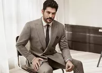 Burak Özçivit, implicat într-un super scandal pe platourile de filmare