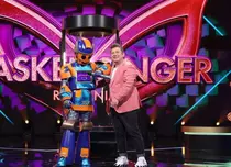 Cine se ascunde sub masca Robotului de la „Masked Singer România”. Anunțul surpriză făcut de Horia Brenciu