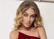 Soprana Irina Baiant a smuls ropote de aplauze la Paris, sub bagheta marelui dirijor si compozitor român Vladimir Cosma