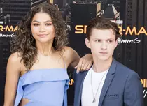 Tom Holland, fotografie inedită cu iubita lui. Zendaya a strălucit pe covorul roșu, la premiera din Londra a filmului „Dune”