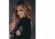 Halle Berry, actrița premiată cu Oscar, regizor și producător, va primi premiul “THE PEOPLE’S ICON” în cadrul Galei PEOPLE’S CHOICE AWARDS 2021