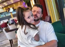 Ce fel de tată este Victor Slav. Ce a dezvăluit despre fiica lui. „La mine e un pic mai complicat”