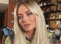 Delia Matache, în cea mai provocatoare ținută. Artista a renunțat la inhibiții și s-a pozat într-o rochie tip plasă