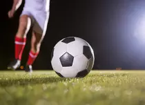 Ce competiții din fotbalul european apreciază cel mai mult românii?