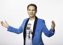 Dan Negru: „Dacă eu i-aș fi spus lui tata că vreau să mă fac bucătar, mă bătea. Emisiunea Jocul cuvintelor e saltul de la polonic la pix”