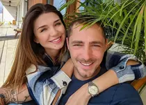 Cum arată casa în care locuiesc Vladimir Drăghia și Alice Cavaleru. Are o terasă spațioasă și un decor minimalist