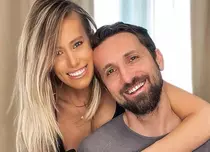 Gabriela Prisăcariu, provocatoare într-un costum de baie minuscul. „Știu, sunt mamă și nu ar trebui să postez asta”