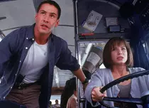 Filme la TV azi, 4 mai: „Speed: Cursă infernală”, „Virus”, „Calcă apăsat: Povestea lui Dewey Cox”, „Mafia de la răsărit”
