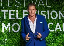 David Hasselhoff și-a îngrijorat fanii. Actorul a fost fotografiat în scaun cu rotile. Ce probleme de sănătate are