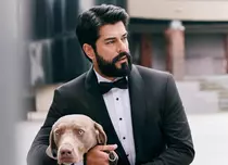 Familia actorului Burak Özçivit se mărește. Fahrie Evcen este însărcinată cu cel de-al doilea lor copil
