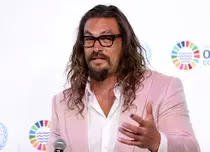 Jason Momoa duce lupta lui Aquaman și în viața reală. Actorul a devenit protector al oceanelor