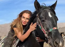 Iulia Vântur i-a cucerit și pe turci! Vedeta TV se află în Istanbul pentru a filma o producție turco-indiană