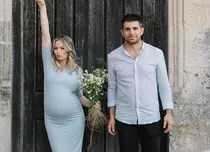 Laura Cosoi, imagini superbe cu cele trei fiice. Rita și Vera și-au cunoscut surioara