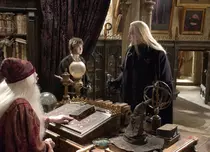 Un actor din seria de filme „Harry Potter” îl va interpreta pe Cary Grant într-o miniserie biografică