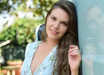 Dragostea îi surâde din nou lui Asli Enver. Actrița e pe cale să se căsătorească cu un afacerist