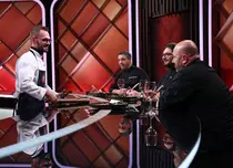 „Chefi la cuțite” 2022. Cine este Adrian Stroe, cuțitul de aur al lui Cătălin Scărlătescu