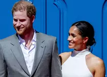 Noi imagini superbe cu Prințul Harry și Meghan Markle. Ce au observat fanii