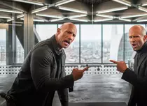 Filme la TV azi, 3 octombrie: „Furios şi iute: Hobbs & Shaw”, „Predatorul”, „Manchester de lângă mare”