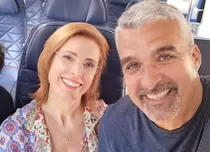 Aurelian Temișan și Monica Davidescu și-au reînnoit jurămintele în fața a 260 de oameni. „Te aleg tot pe tine, în fiecare zi!”