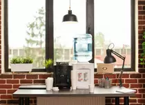 5 beneficii ale folosirii unui filtru de apă la birou
