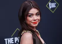Sarah Hyland și lupta cu o boală gravă. Cine i-a salvat viața actriței din „ Modern Family”