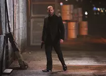 Filme la TV azi, 20 mai: „Un asasin nemilos”, „Cum să-ţi dresezi dragonul”, „Schimb de vieți”, „Stagiarii”