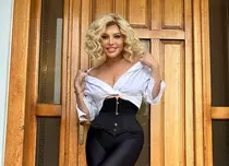 Cum arăta Loredana Groza în anul 1995. Artista susține că nu a apelat la medicul estetician: „Nici n-aș avea timp să fac asta”