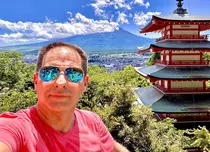 Dan Negru, imagini din vacanța de vis în Japonia. Ce comparație a făcut cu România. „Mă uit cu ciudă la Muntele Fuji”