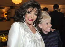 Cum arată Joan Collins la 90 de ani. Actrița din „Dinastia” insistă că nu și-a făcut operații estetice