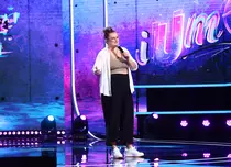 Hannah Becker face show la iUmor. Reacția lui Cosmin Natanticu, după numărul comediantei din SUA. „Ce cauți în România?”