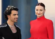 Sophie Turner și Joe Jonas trec printr-un divorț urât. Care sunt, de fapt, motivele despărțirii