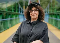Cu ce se ocupa Mona Segall înainte să dea lovitura cu America Express și Chefi la cuțite. A crescut pe platourile de filmare și de mică visa la o carieră în televiziune