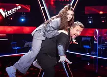 Ce trebuie să facă Theo Rose în culisele de la Vocea României 2023. „Vine și stă pe la uși până când termin”
