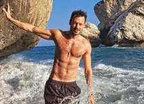 Marius Pancu, dincolo de știri. „Aș fi un excelent barman pe o plajă tropicală”. EXCLUSIV