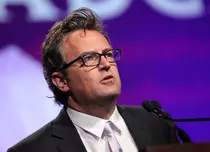 Matthew Perry a murit. Actorul care l-a interpretat pe Chandler, în serialul "Friends", avea doar 54 de ani