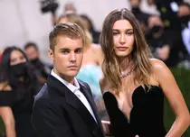 Justin Bieber și Hailey Bieber au devenit părinți! Ce nume au ales pentru fiul lor. Prima imagine cu bebelușul