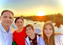 Dan Negru iubește aceeași femeie de două decenii. Care este secretul unei căsătorii reușite: „Refuzăm să renunțăm unul la celălalt”