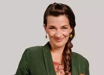 Nora Dincă, despre vreme și vremuri. „Nu am avut niciodată umbrelă”. EXCLUSIV