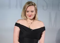 Cum s-a simțit Elisabeth Moss la filmările pentru „Povestea slujitoarei” după ce a devenit mamă. „Reacțiile sunt mult mai intense”