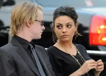 20 de vedete despre care sigur ai uitat că au avut o relație amoroasă. Mila Kunis și Macaulay Culkin au format un cuplu