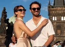 „The Art of Love”, tot ce știm despre filmul cu Esra Bilgiç și Birkan Sokullu. Pelicula a intrat deja în top 10 Netflix
