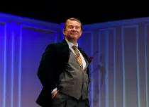 Când are premiera spectacolul „...Escu” de Tudor Mușatescu, cu Pavel Bartoş în rolul titular
