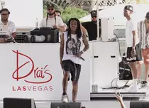 Wiz Khalifa, declarații surprinzătoare după ce a fost arestat în România pentru consum de droguri pe scena de la Beach, please!. „Nu am vrut să fiu lipsit de respect”